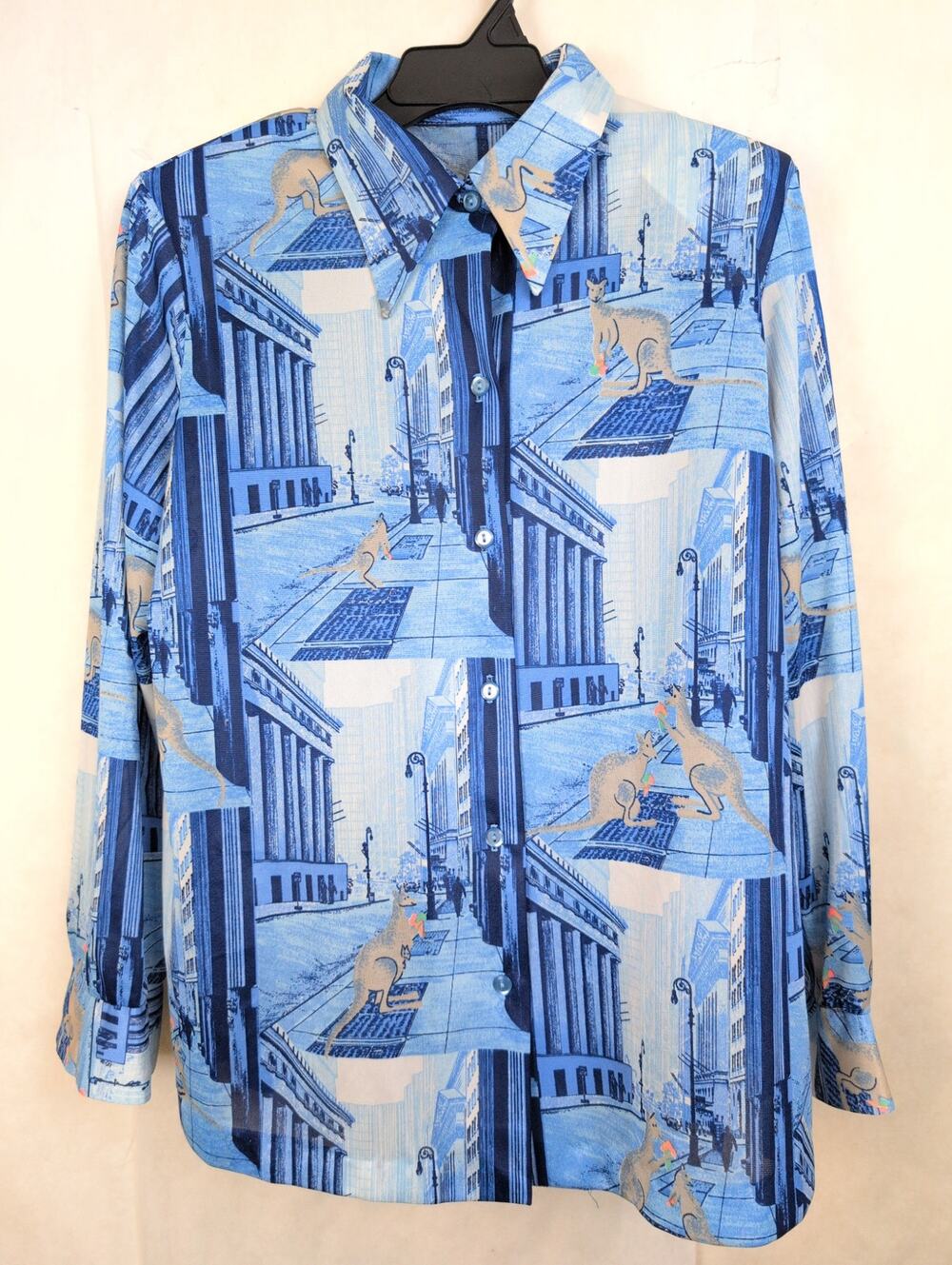 Vintage 70s city kangaroo blue button up shirt Size L Novelty Artsy Retro Whimsy